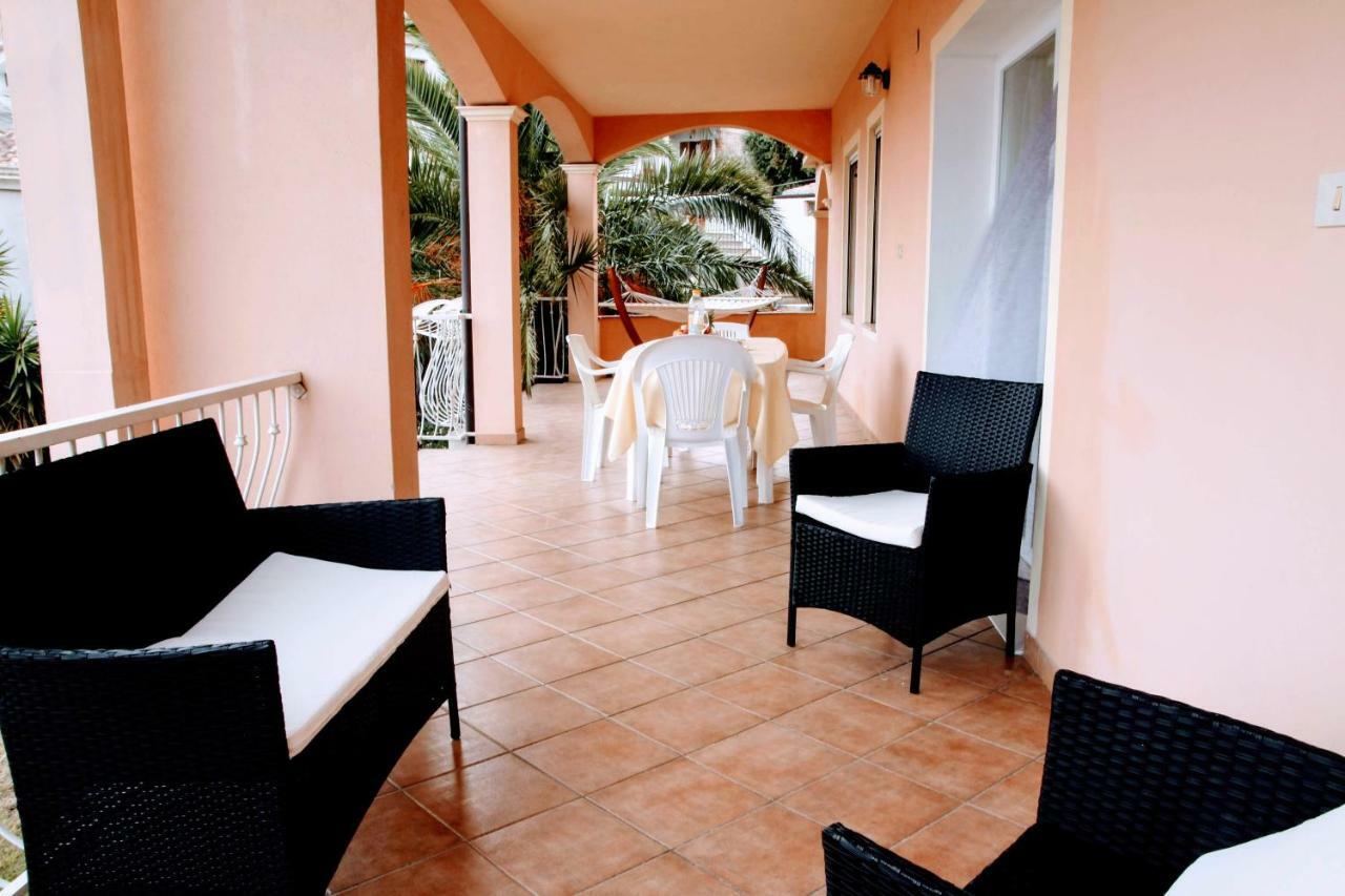 Grande Casa al mare le verande Santa Maria Navarrese Esterno foto